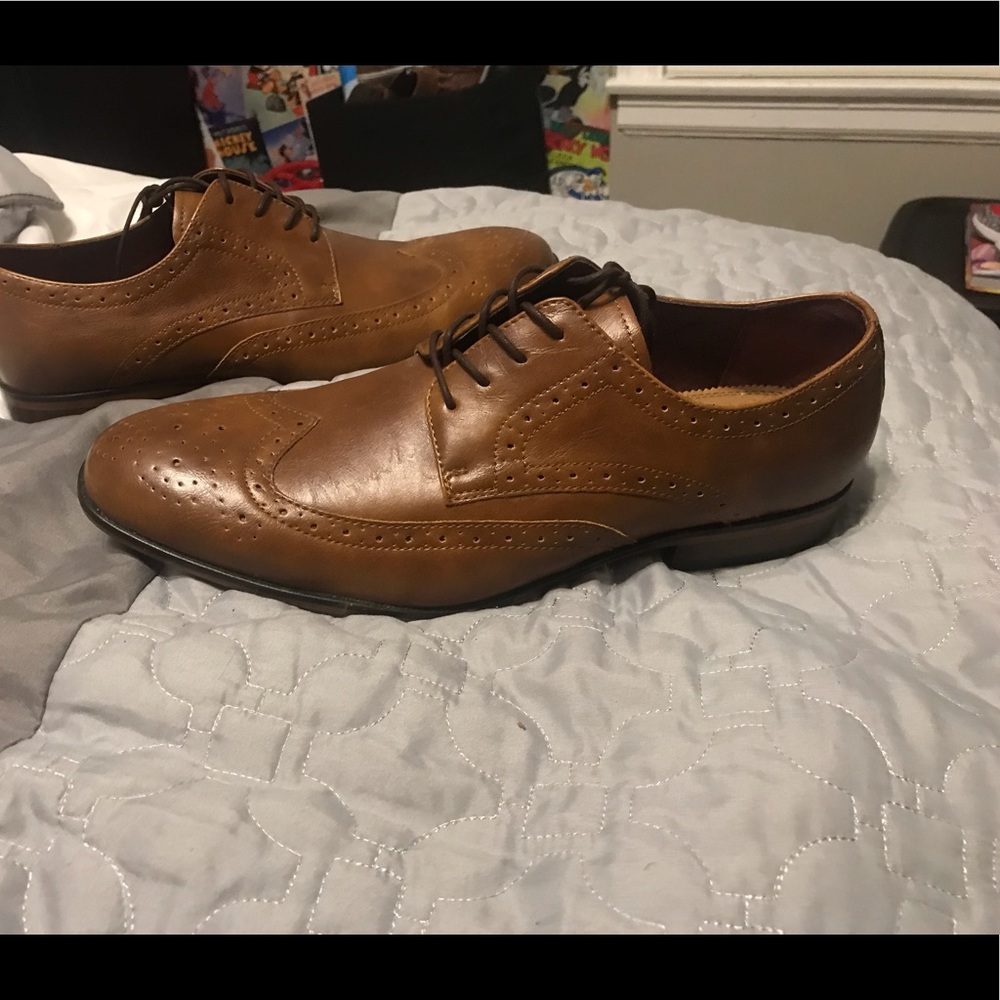Brown casual shoes